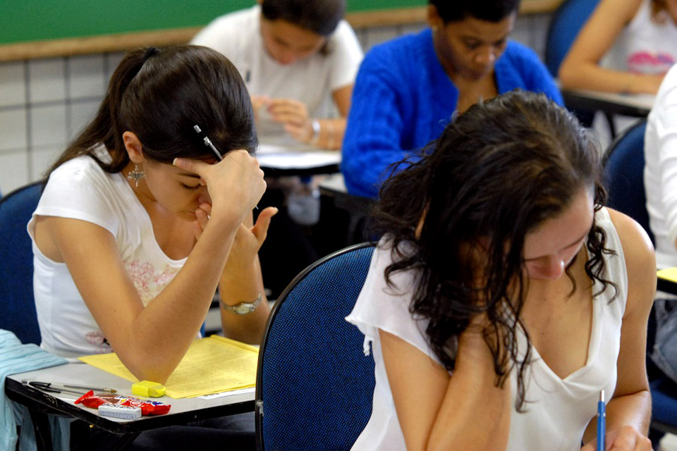 Brasil tem baixa taxa de escolarização superior, diz Semesp