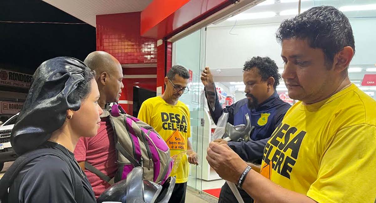 Invisibilidade no trânsito é tema de ação educativa em alusão ao Dia do Motociclista
