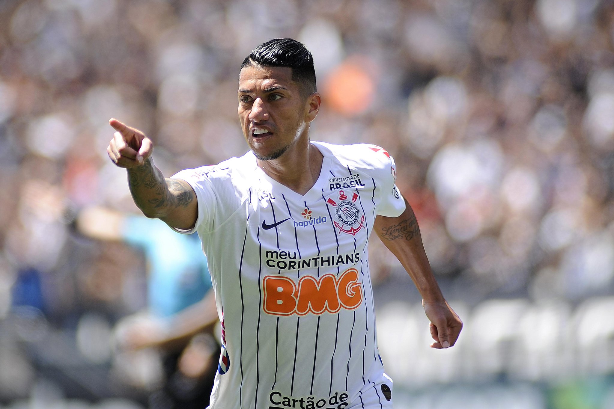 VÍDEO - Ralf marca golaço e Corinthians bate o Vasco na Arena