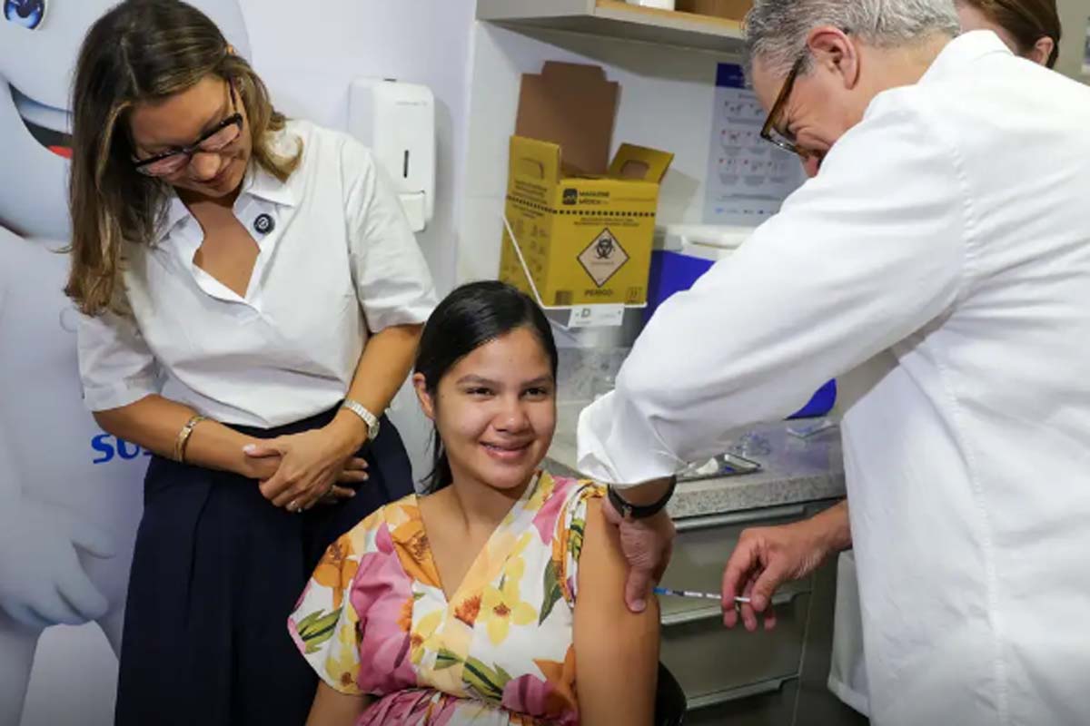 Brasil vacina mais de 1 milhão de gestantes contra VSR em bebês
