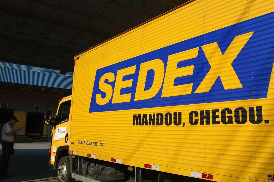 Correios fazem live sobre postagem para comércio eletrônico