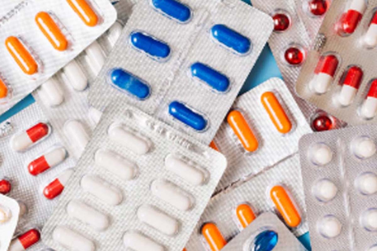 Cmed multa distribuidoras de medicamentos e defende regulamentação