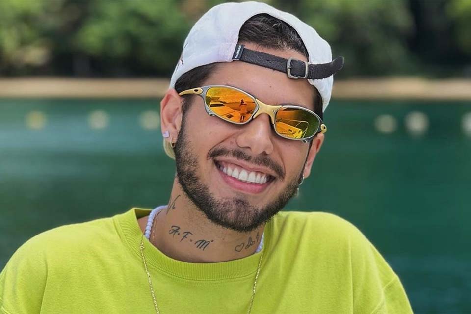 Zé Felipe desabafa sobre tratamento de TDAH: 'Se parar o remédio, volta tudo'