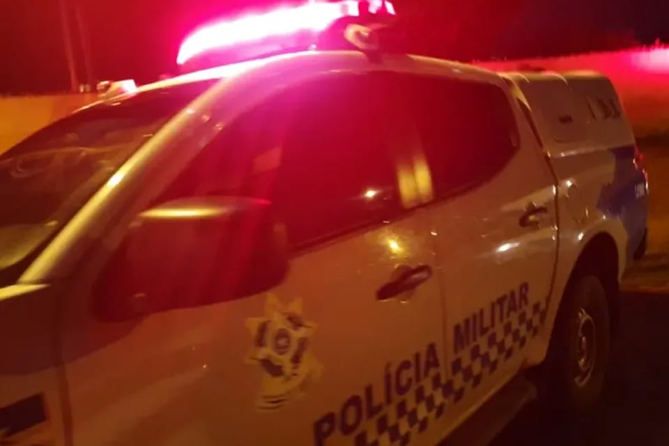 Homem é preso por tentativa de homicídio após briga em bar de Rolim de Moura