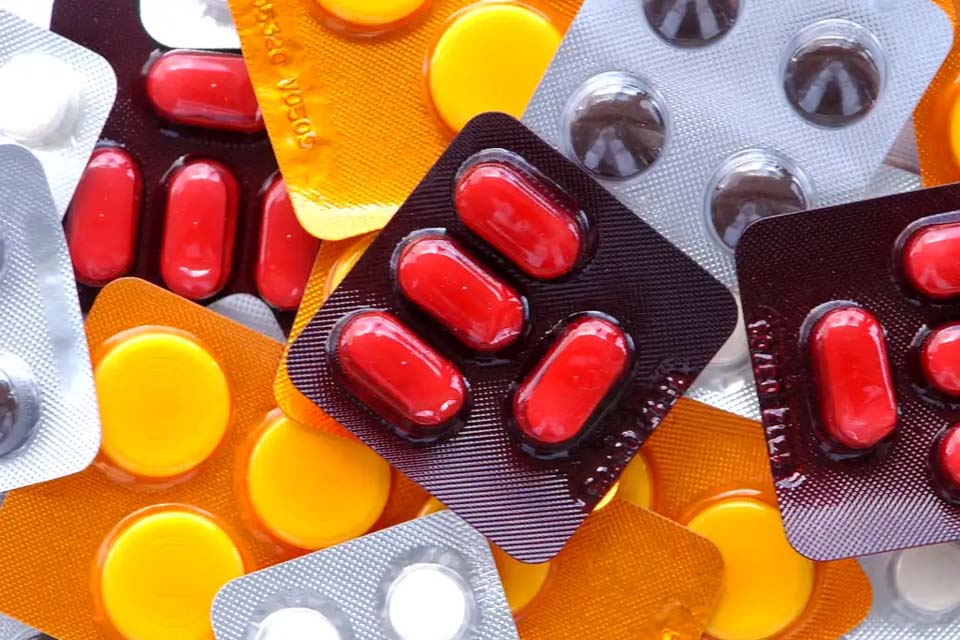 Anvisa lança painel para consulta de preços de medicamentos