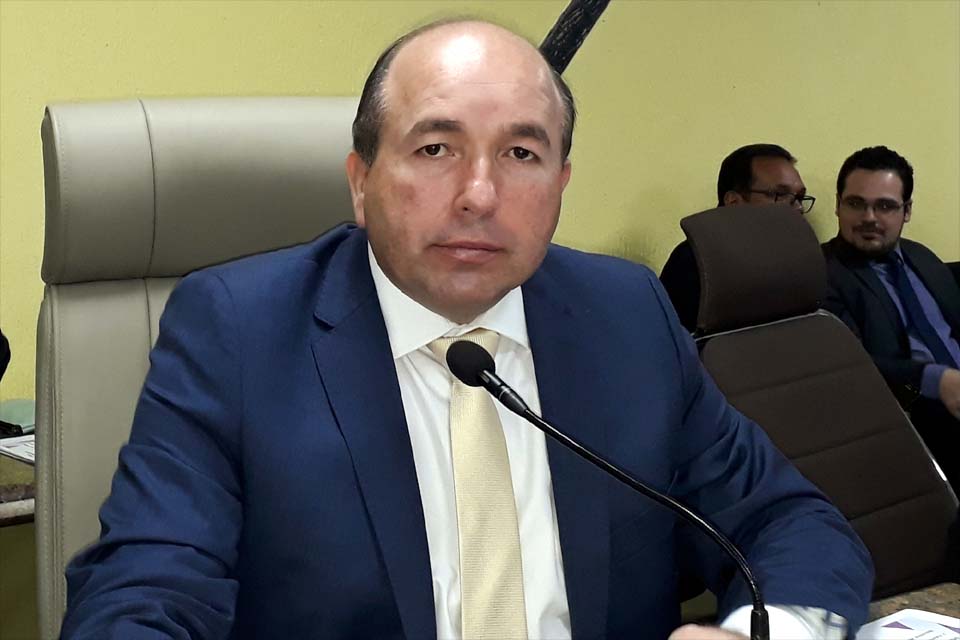 Prefeitura de Porto Velho abre novas frentes de serviço no Três Marias após pedidos de Edwilson Negreiros