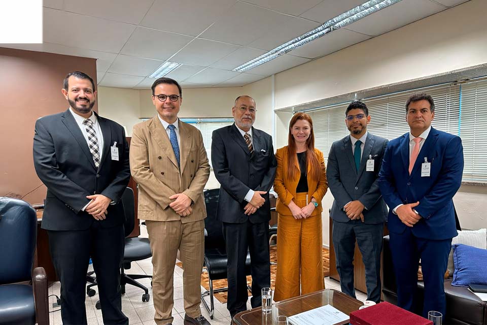 “Diálogo institucional gera resultado”, afirma presidente da OAB RO em reunião com o TRT-14