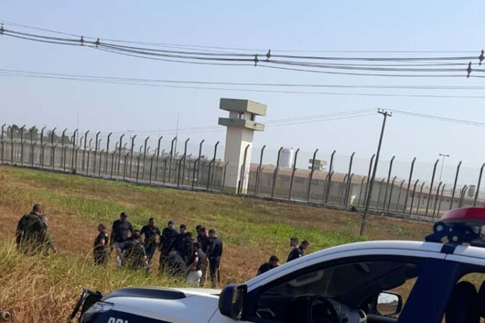 Seis detentos fogem do presídio 