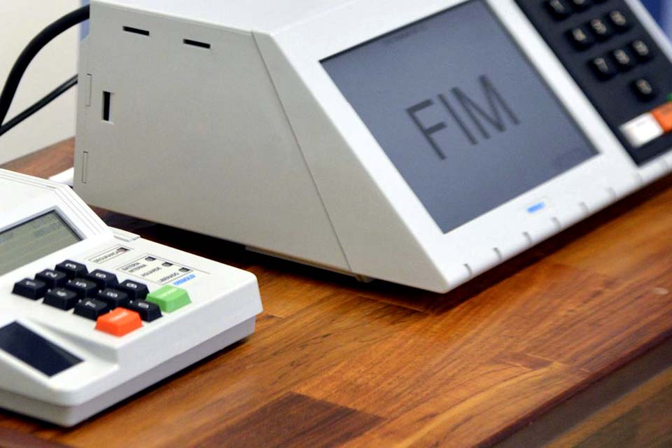  Eleitores participarão do teste de integridade das urnas com biometria