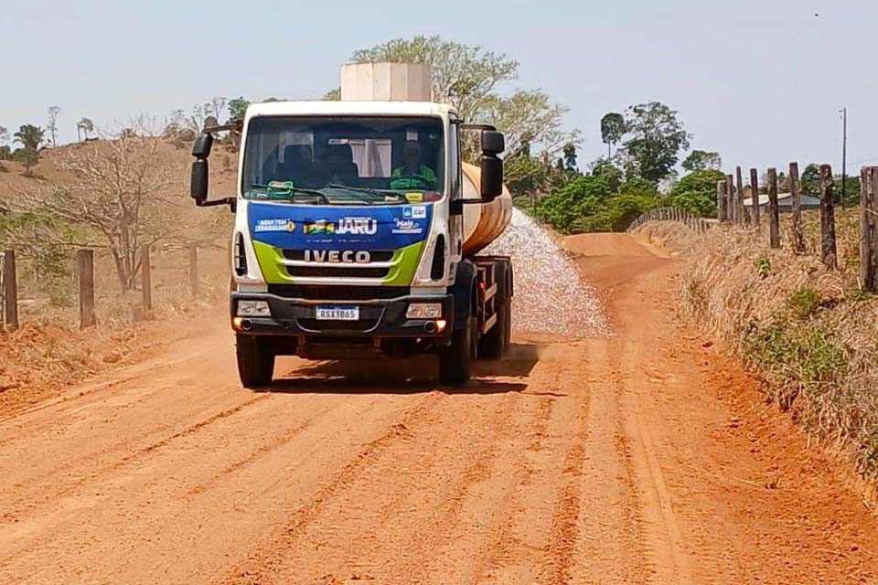 Prefeitura de Jaru realiza patrolamento em 41 linhas e atende 600 propriedades com o programa Caminho Rural