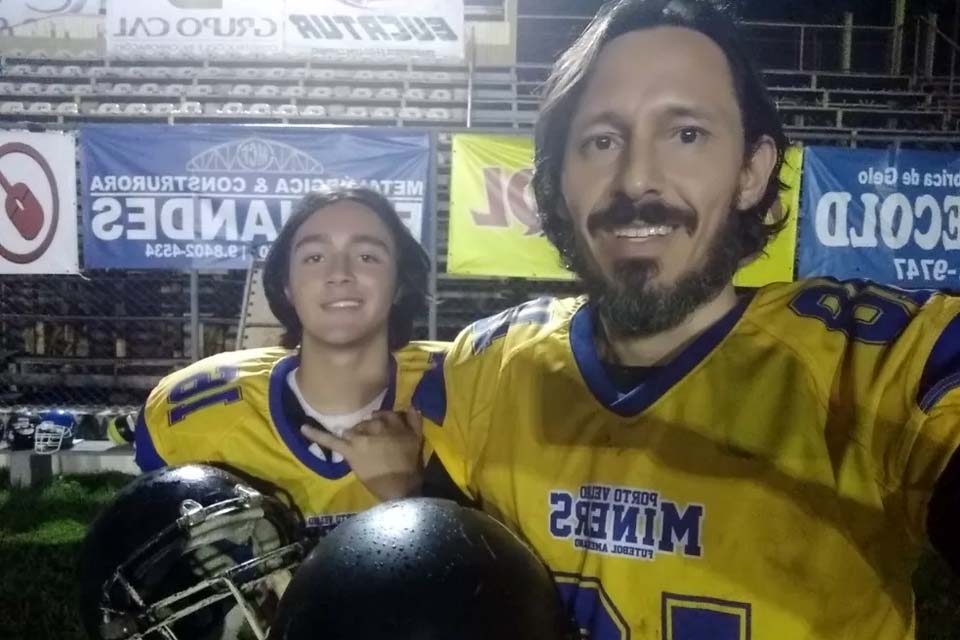 Time de futebol americano tem disputa familiar por posição em RO