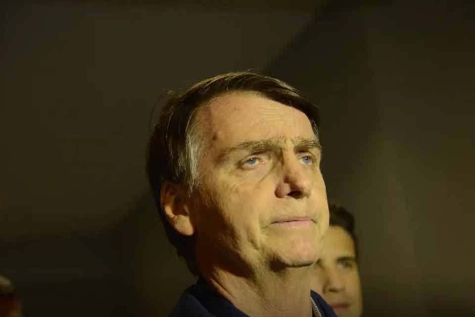 Primeira Turma do STF forma maioria para manter prisão de Bolsonaro