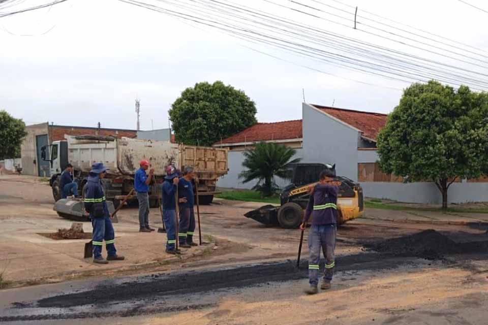 Bairros de Ji-Paraná recebem operação tapa-buracos