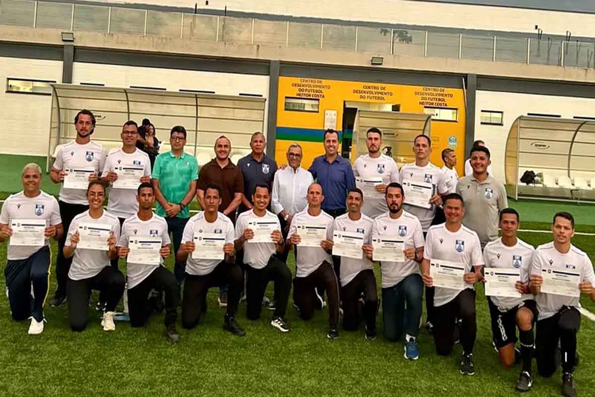 Árbitros de Rondônia e Acre são certificados com curso do VAR em Porto Velho