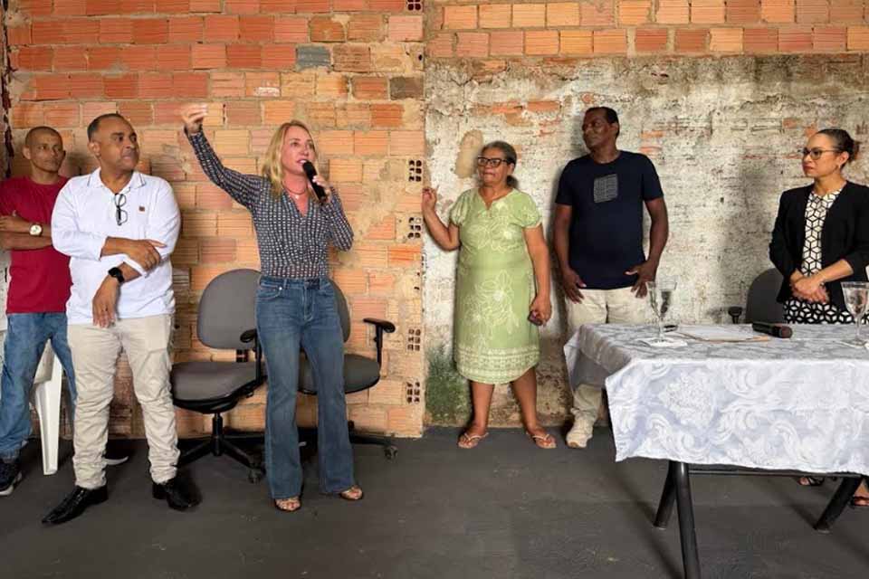 Ieda Chaves destina recurso para veículo da Associação Vaso de Alabastro em Porto Velho