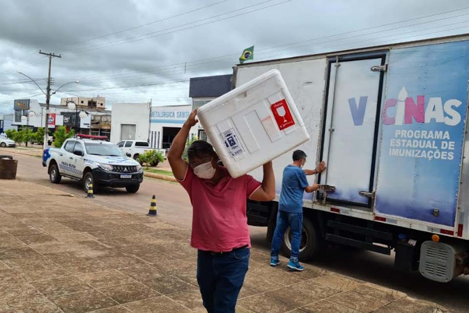 Município recebe mais uma remessa de vacina contra o coronavírus