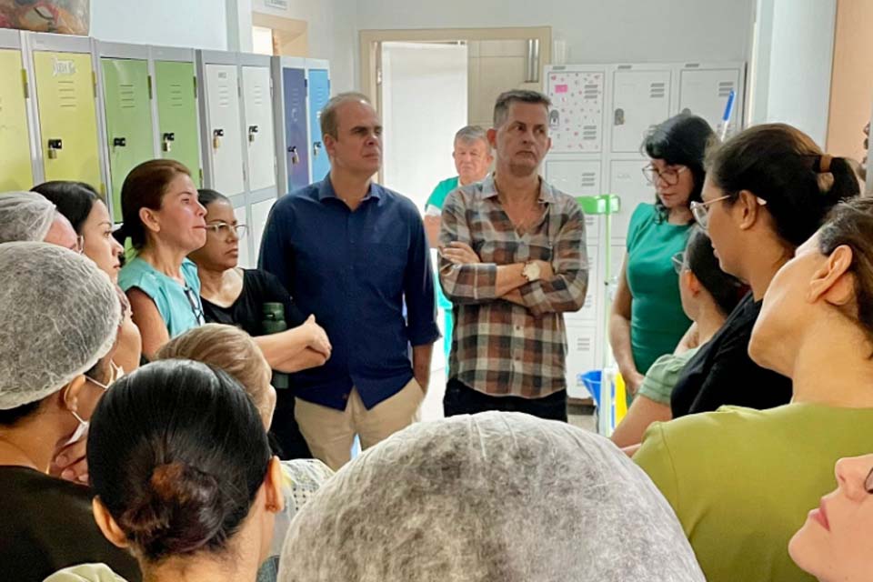 Com indicação de atualização do piso salarial, Alan Queiroz celebra com profissionais de enfermagem o pagamento retroativo