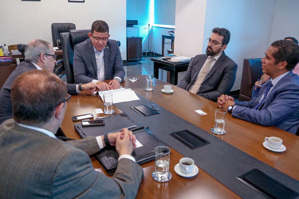 Gás natural e preços dos combustíveis são debatidos em reunião com a ANP, em Porto Velho