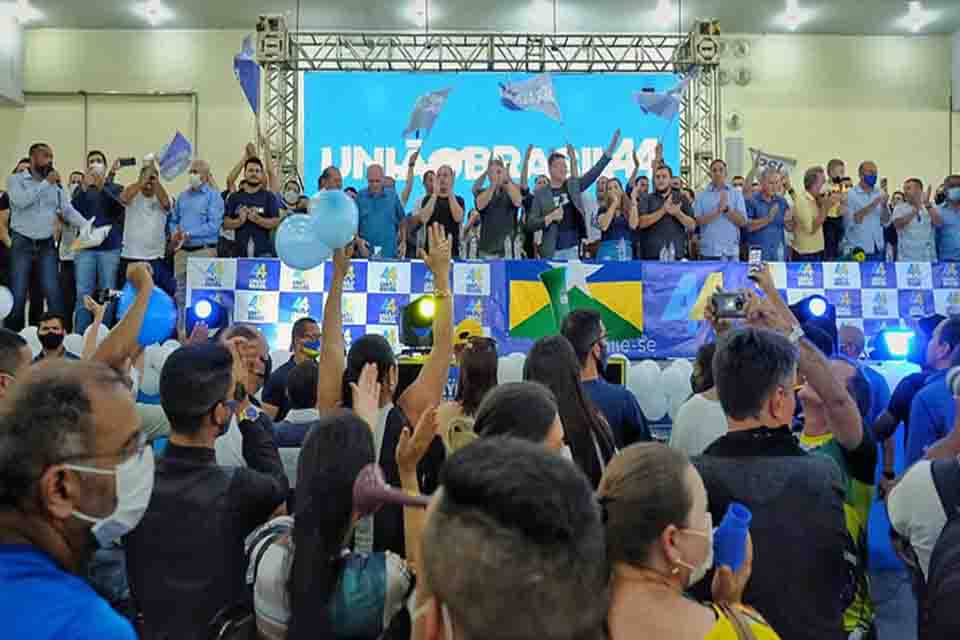 Marcos Rocha reúne multidão durante ato oficial de lançamento do União Brasil em Rondônia