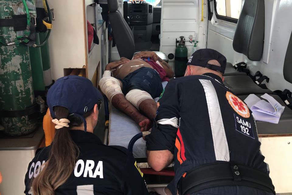 Tiroteio deixa três baleados em tapeçaria na zona leste