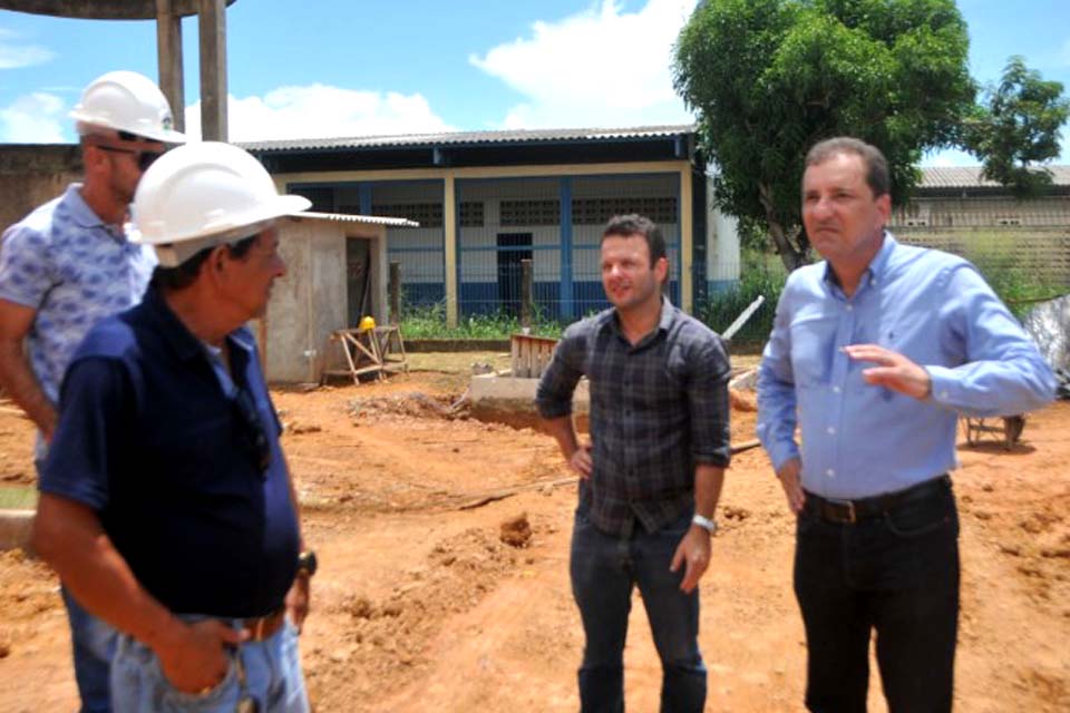 Hildon Chaves ressalta a importância dos profissionais no desenvolvimento do município