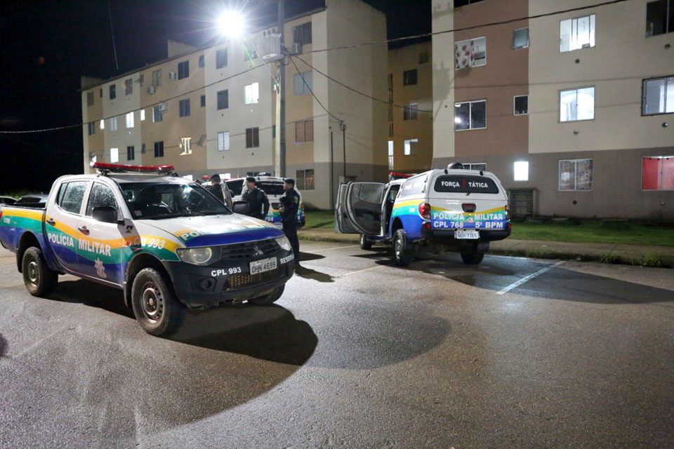 Homem é preso em carro no Orgulho do Madeira após arrastão