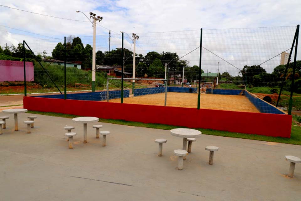 Área que estava servindo de depósito de lixo vira ecoparque