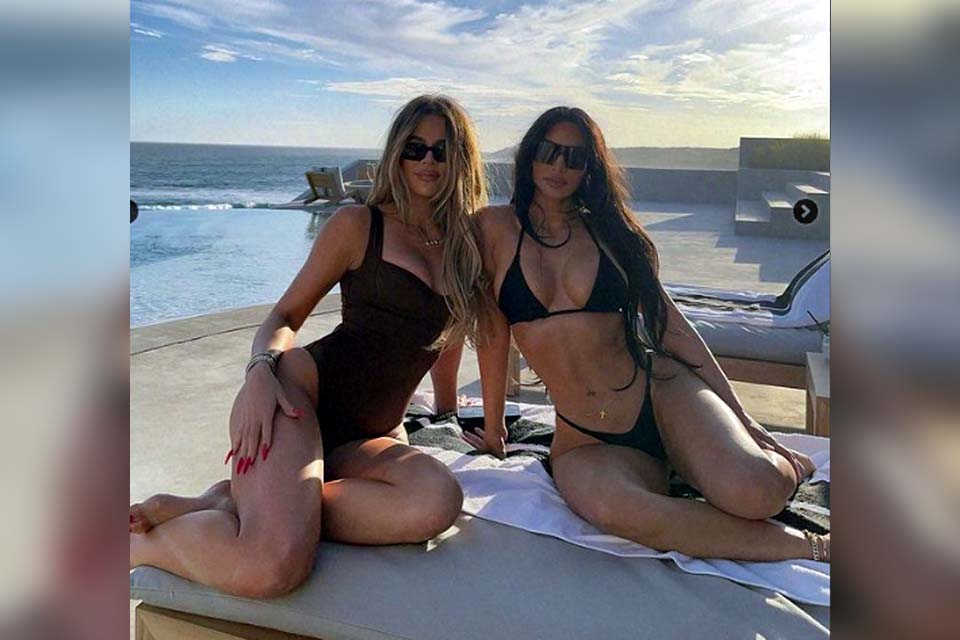 Irmãs Kardashian-Jenner postam foto juntas de biquíni e tiram fôlego de internautas