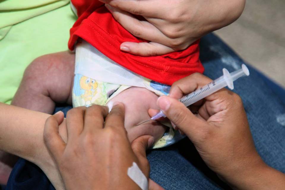 Campanha de vacinação contra a poliomielite é prorrogada e segue até o dia 30 de novembro