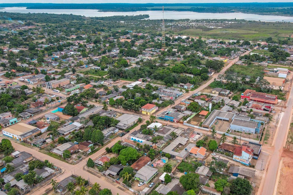 Moradores de Jaci-Paraná recebem Títulos de Legitimação Fundiária; cerca de 1.502 imóveis no distrito serão beneficiados