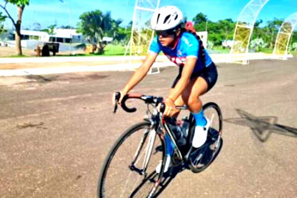 Estudante de Guajará-Mirim, é tricampeã de ciclismo nos Jogos Escolares de Rondônia