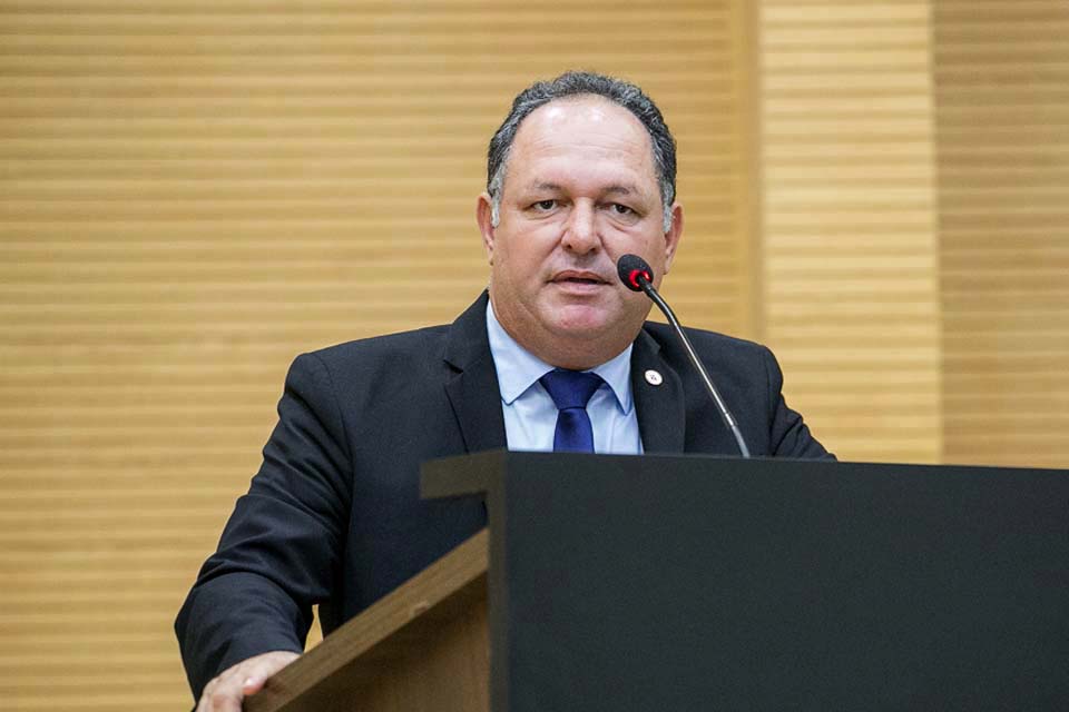 Deputado Pedro Fernandes anuncia gratuidade na travessia da balsa de Alto Paraíso