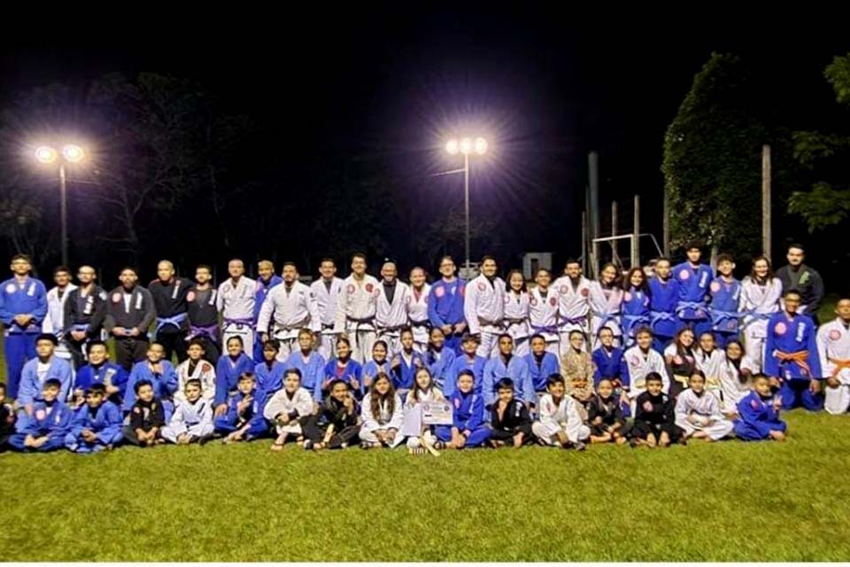 Projeto da Academia Bushidô abre inscrições para aulas gratuitas de  Jiu-Jitsu e Judô para crianças carentes