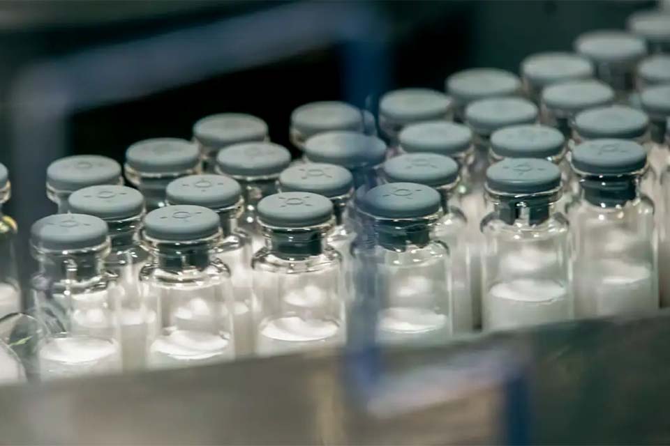 Vacina tetravalente contra a gripe do Butantan terá verbas do BNDES