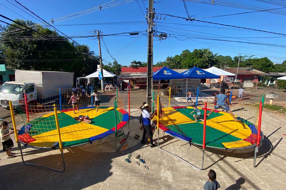 Moradores do bairro Areal recebem Projeto Rua de Lazer
