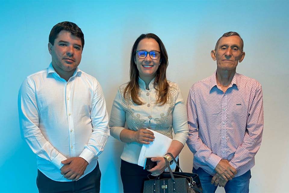 Deputado Rosangela Donadon anuncia empenho de recurso para iluminação pública do distrito de Vitória da União em Corumbiara