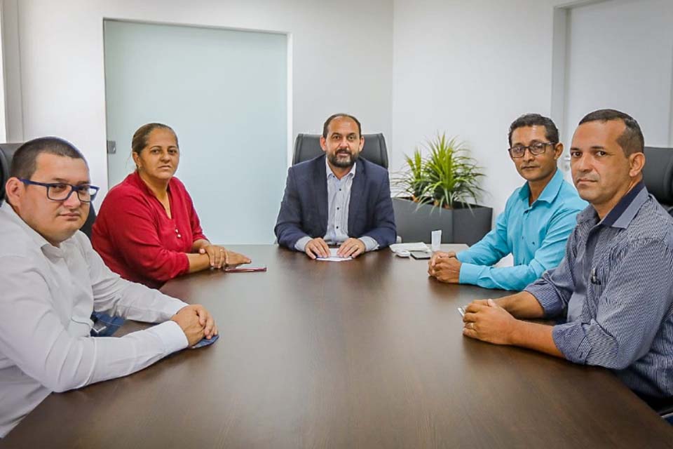 Laerte Gomes parabeniza vereadores eleitos de Cacaulândia e confirma recurso para investimentos no município