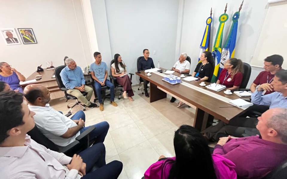 MPC de Rondônia orienta gestão de Cacaulândia sobre questão fiscal do município