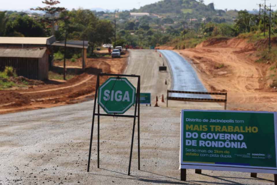 Destaques das ações do governo de 22 a 26 de setembro:  pavimentação da RO-420, kits profissionais, para 51 alunos do Programa Vencer e Jogos intermunicipais