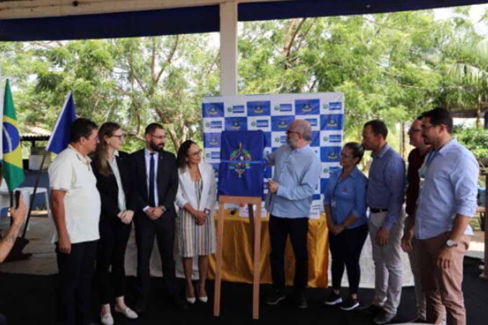 Fábrica de artefatos de concreto voltada à formação profissional e trabalho no sistema prisional é entregue pelo governo de RO