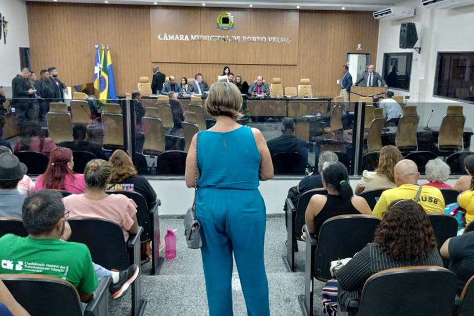 SINTERO: Trabalhadoras e trabalhadores em educação de Porto Velho se unem em paralisação na Câmara Municipal