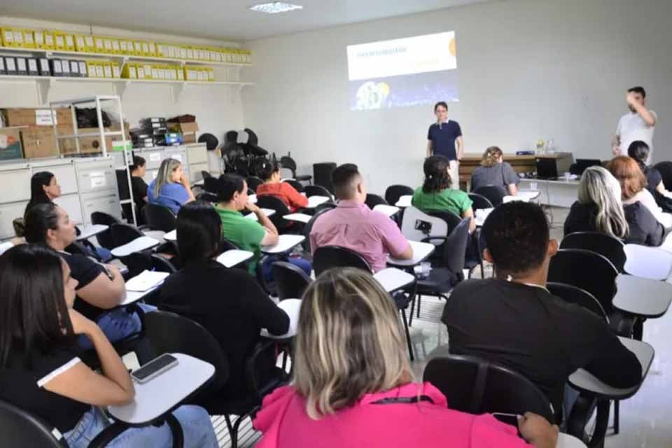Gestores e servidores da saúde participam de oficina sobre melhoria dos serviços públicos em Vilhena