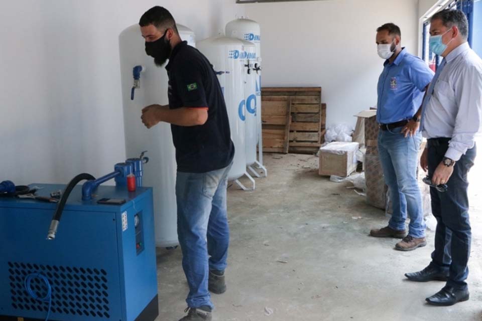 Usina de oxigênio é instalada para funcionamento de UTI no município
