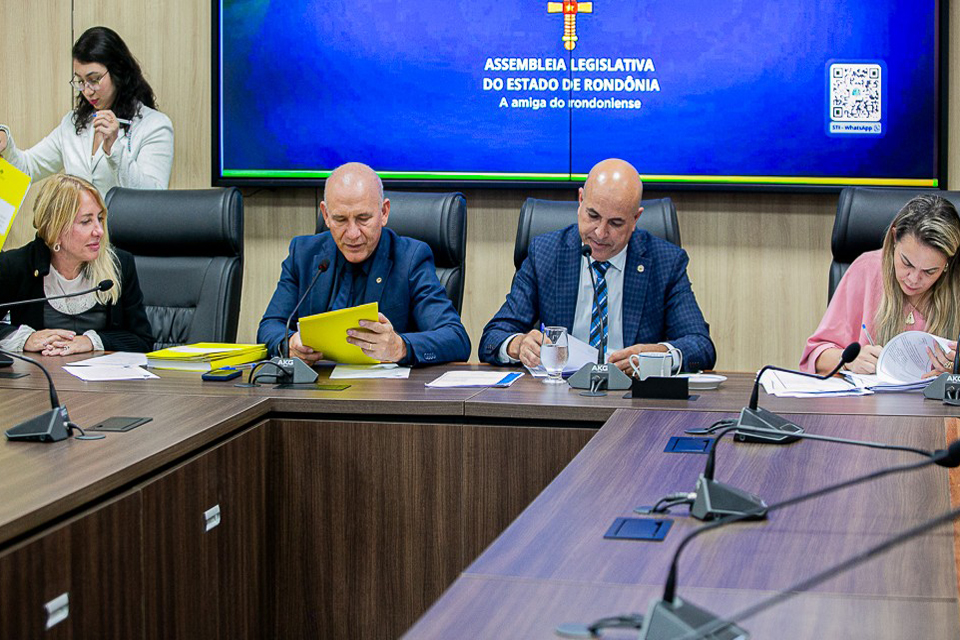 Comissão de Finanças da Alero abre discussão sobre contas públicas e políticas sociais em Rondônia