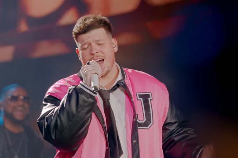 Ferrugem celebra uma década de carreira com disco ao vivo