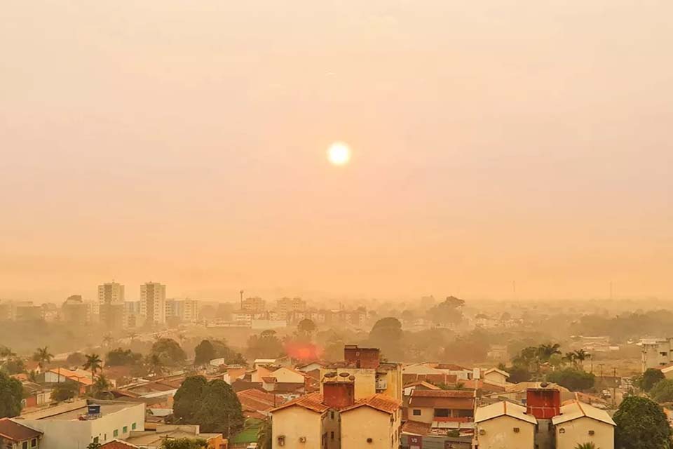Fogo e fumaça: hospital infantil lotado em Rondônia; e presidente da quase falida Caerd pede demissão