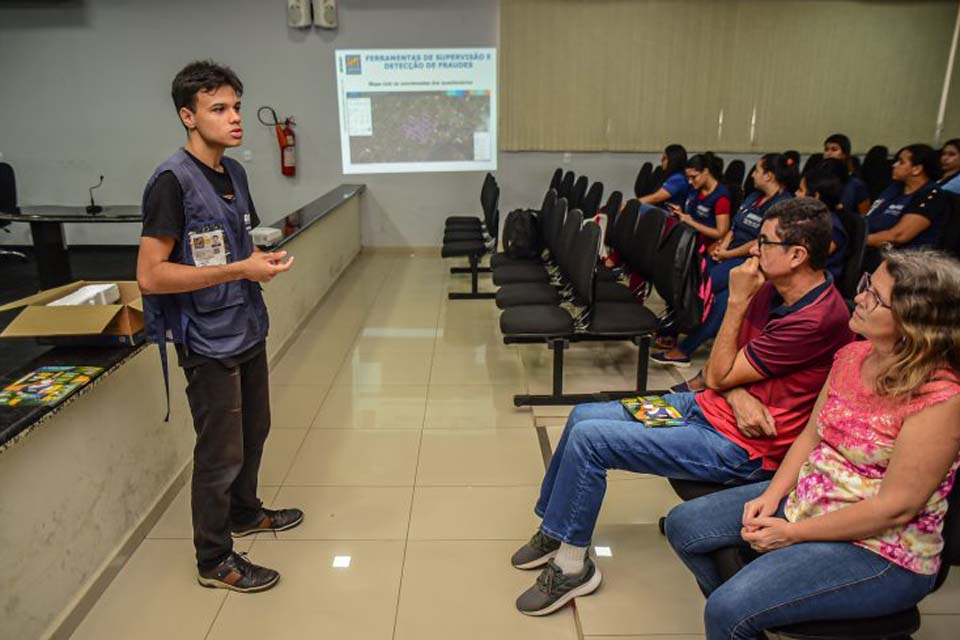 Prefeitura acompanha atividades desenvolvidas pelos recenseadores do IBGE