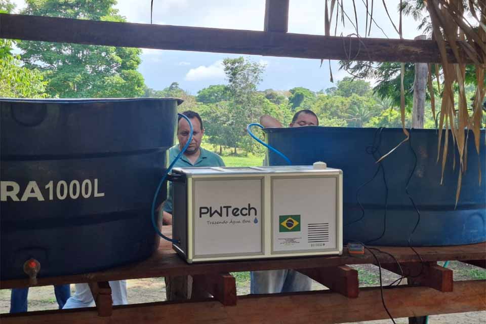 Famílias do baixo Madeira recebem filtro de água potável que reduz escassez hídrica