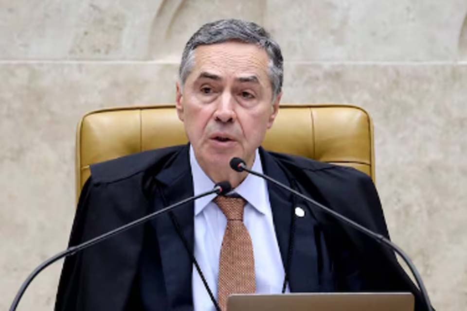 Barroso diz que regulação das redes se tornou imprescindível no país