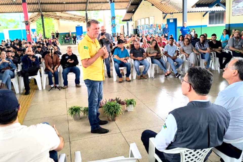 Deputado Luizinho Goebel indica aquisição de viatura de resgate para o Corpo de Bombeiros em Colorado do Oeste